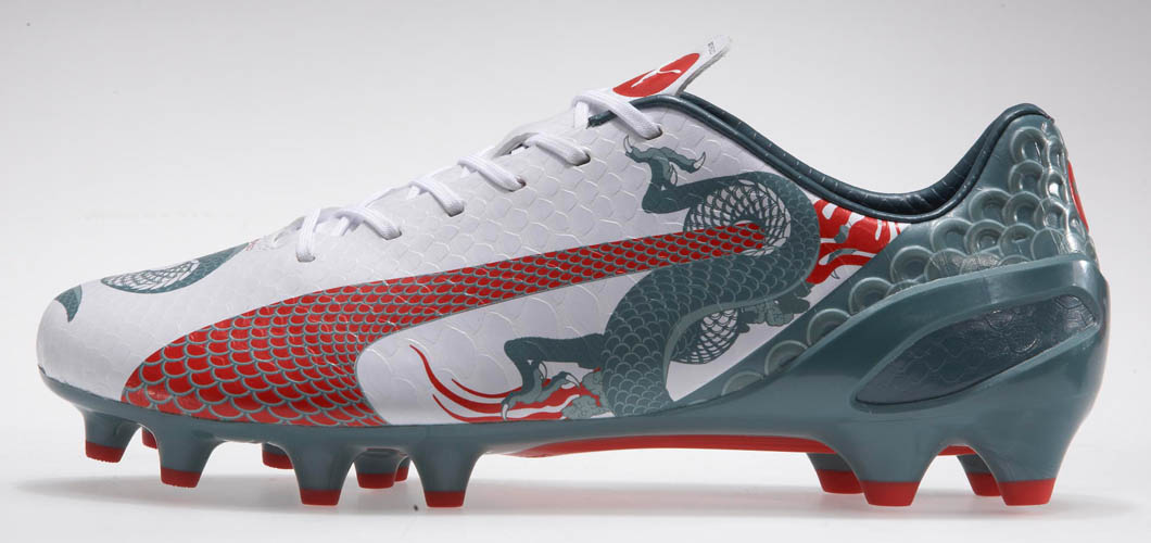 puma evospeed football