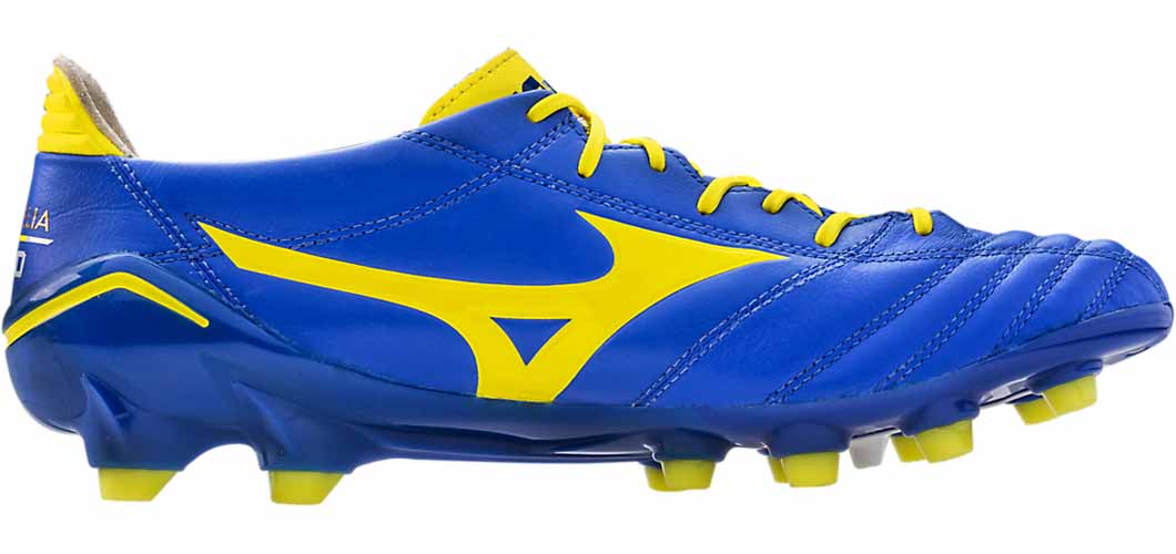 mizuno football boots hulk