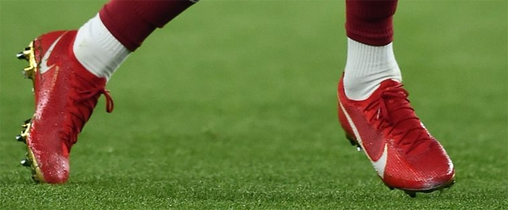 aubameyang r9 boots